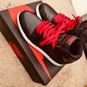 Air Jordan 1 Retro High OG GS Blk/white/red